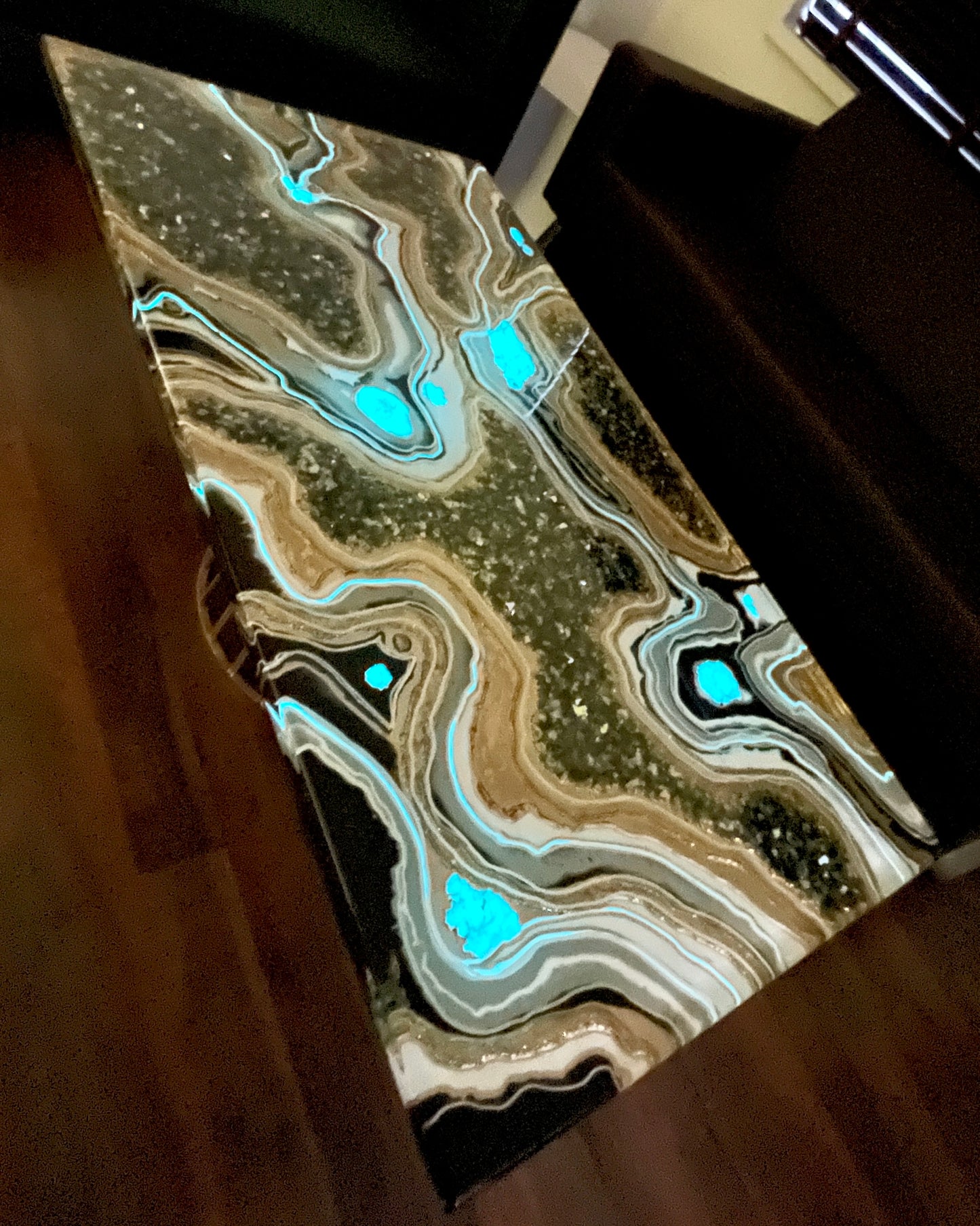 Geode casted table