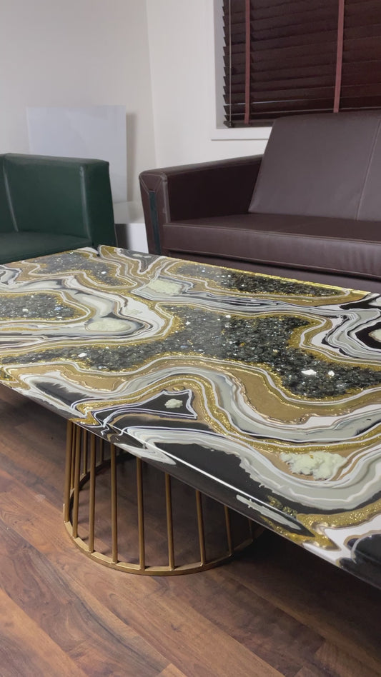 Geode casted Table Tops